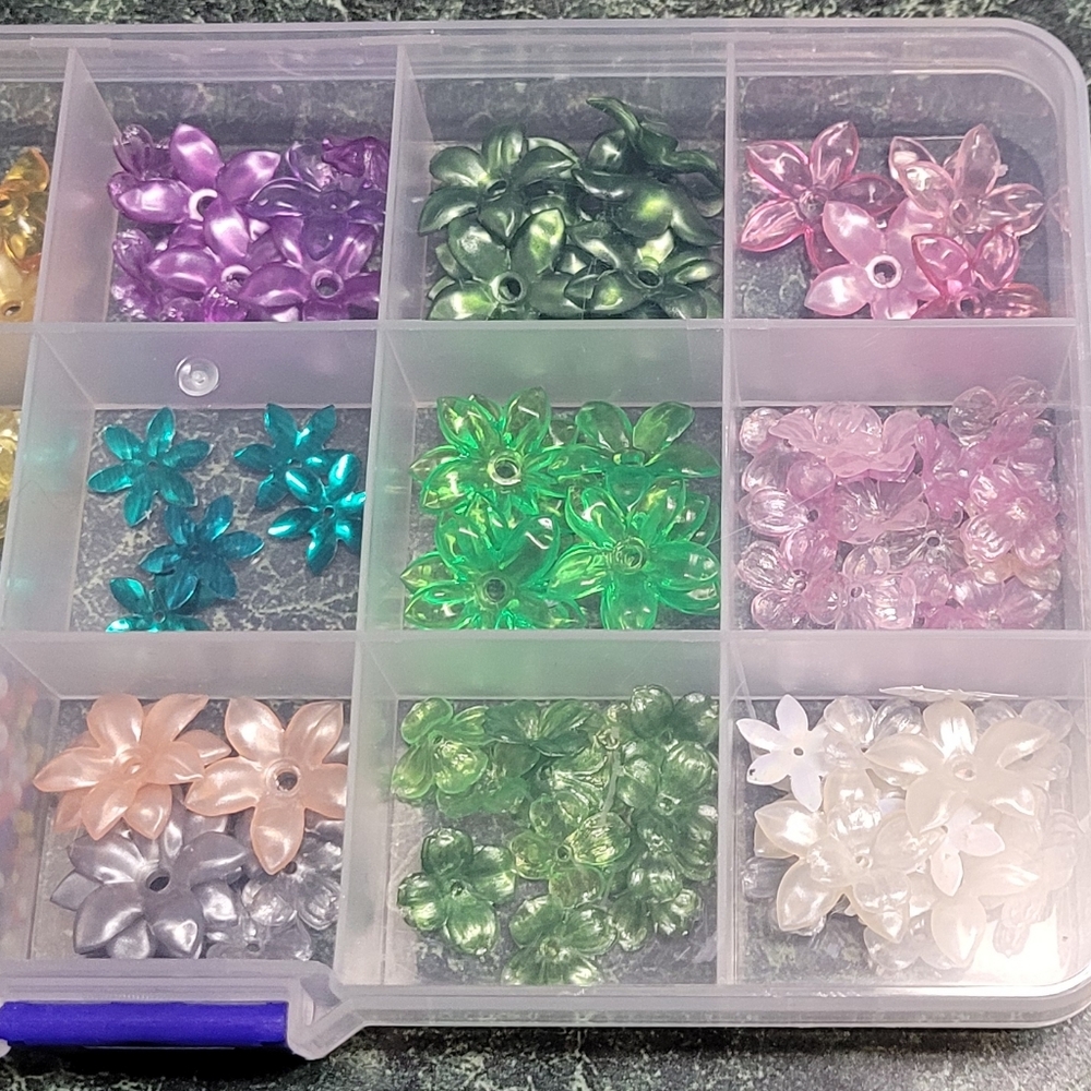 Assorted Flower Bead Collection - Picture 7 of 14